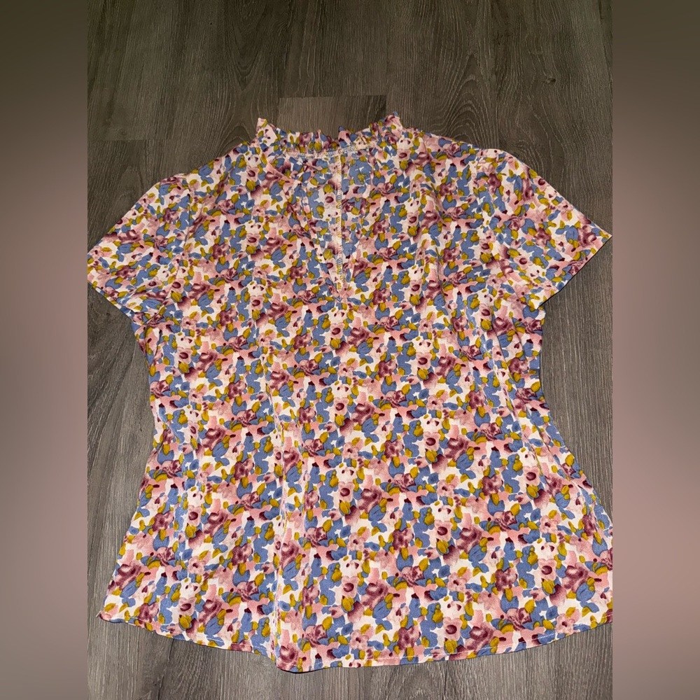 Floral Ruffle Neck Top - Picture 3 of 3